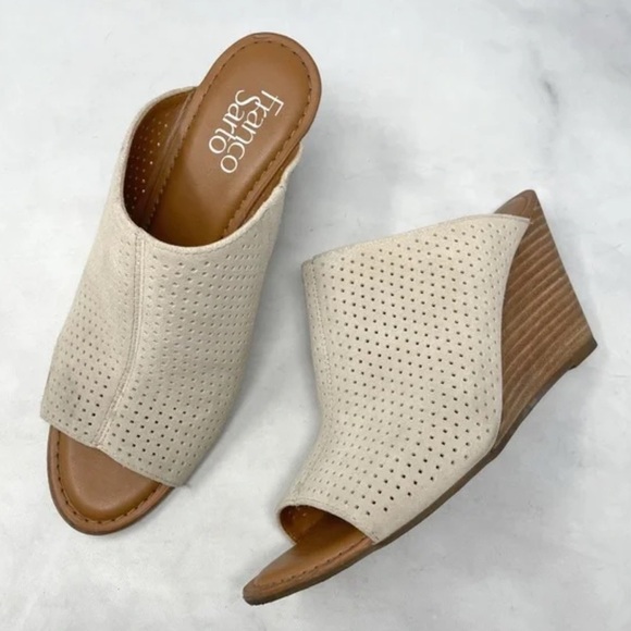 Franco Sarto size 6.5 heel suede slides mule style in excellent like new cond​ - Picture 1 of 5